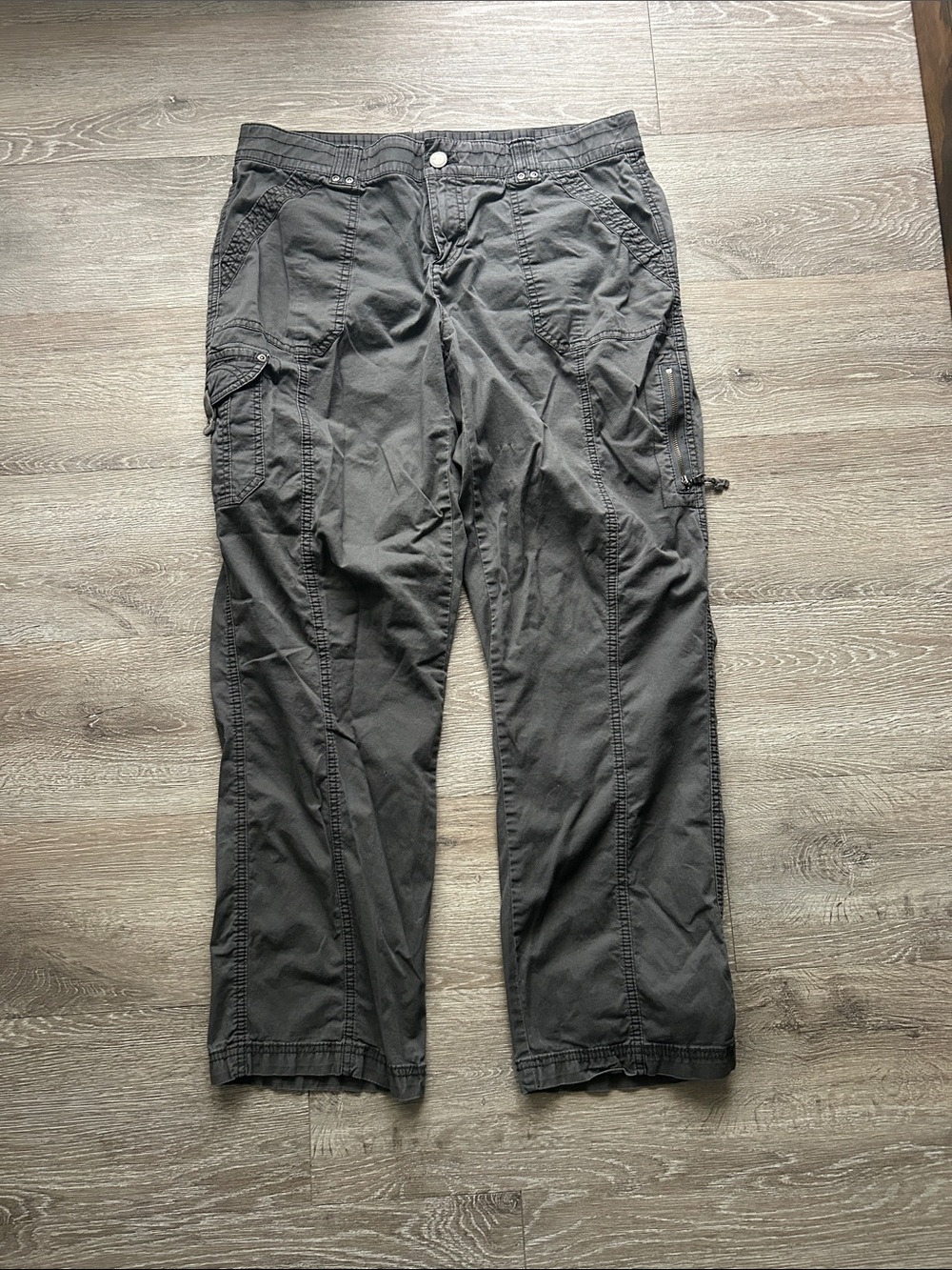 Natural Reflections Straight-Leg Cargo Pants in Charcoal